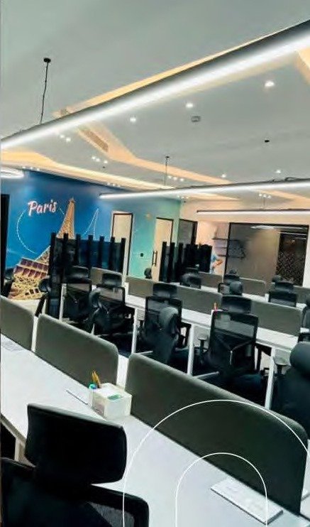 تجهيز مساحة عمل مفتوحة لشركة في الرياض